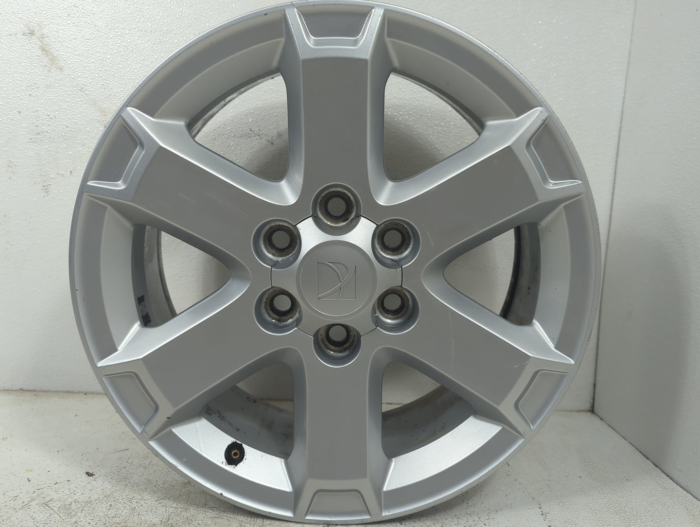 2009 Saturn Outlook Oem Wheel Rim 5000460 - Oemusedautoparts1.com