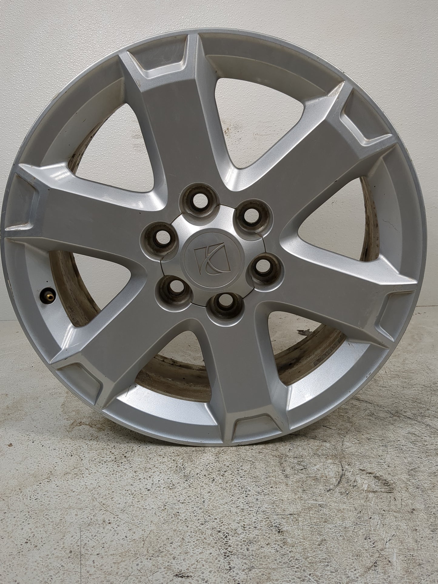 2009 Saturn Outlook Oem Wheel Rim - Oemusedautoparts1.com