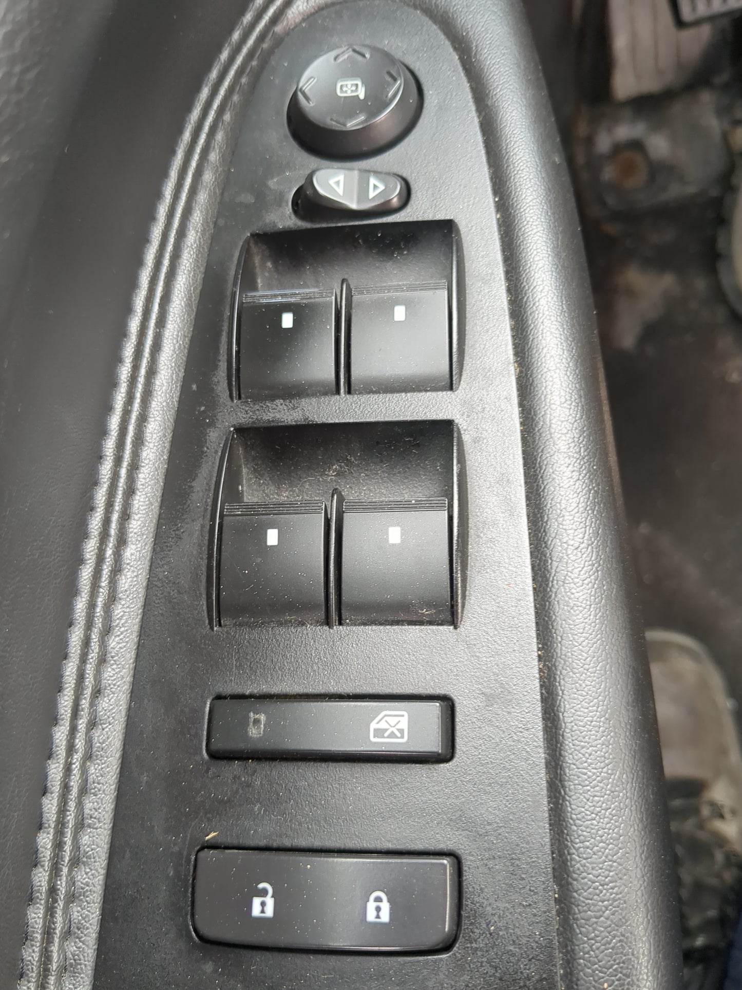 2009 Saturn Outlook Master Power Window Switch Replacement Driver Side Left Fits OEM Used Auto Parts - Oemusedautoparts1.com