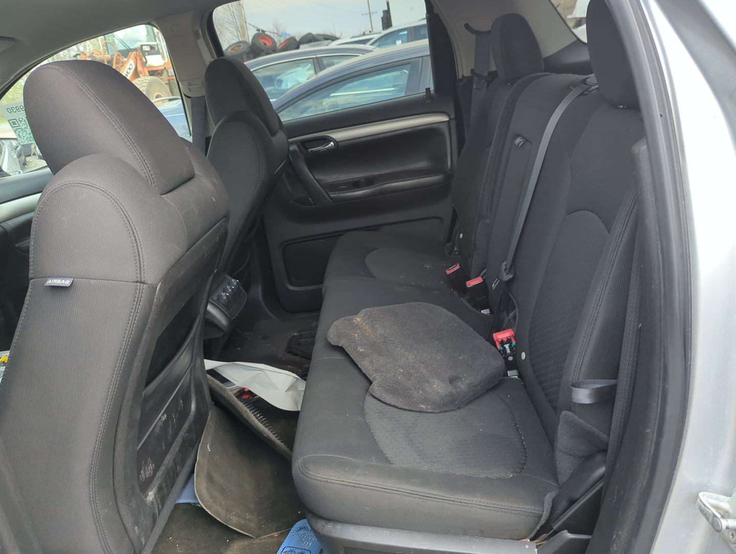2009 Saturn Outlook Rear Seat Oem - Oemusedautoparts1.com