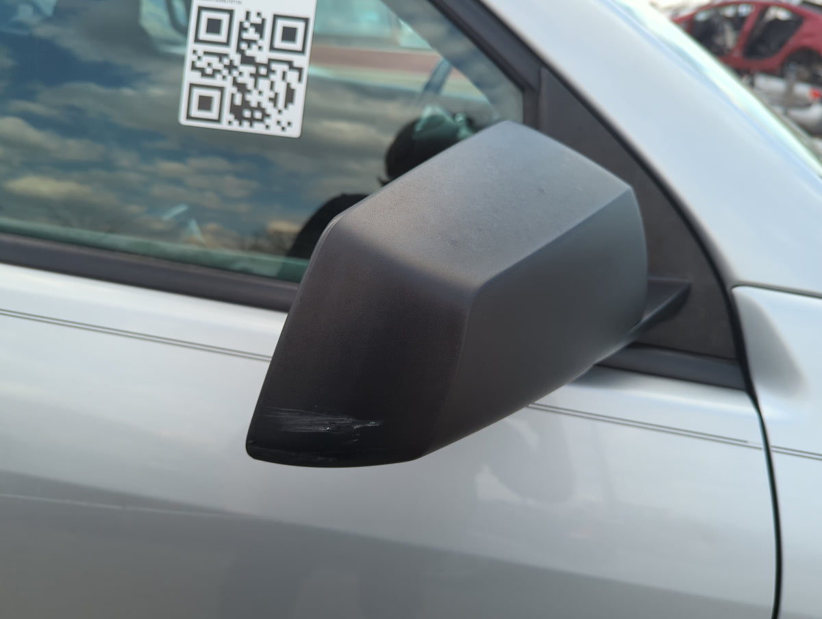 2009 Saturn Outlook Passenger Side View Mirror - Right Door Mirror OEM Used - Oemusedautoparts1.com