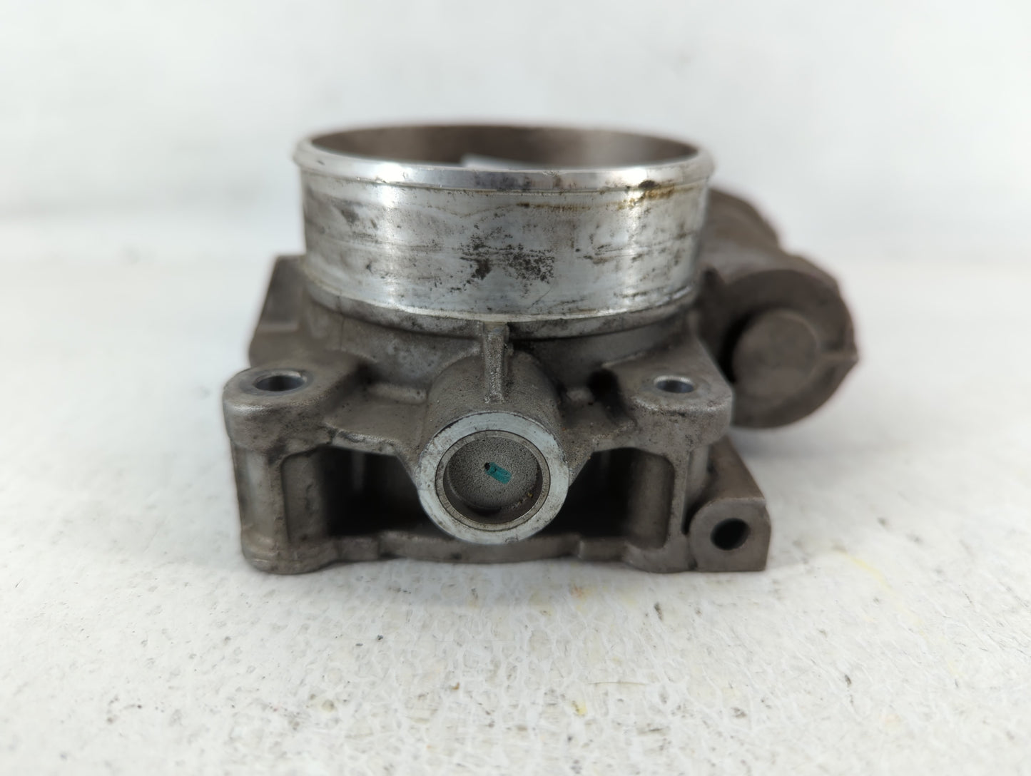 2009 Saturn Outlook Throttle Body P/N:995AA 8519 C Fits Fits 2007 2008 2010 2011 OEM Used Auto Parts - Oemusedautoparts1.com