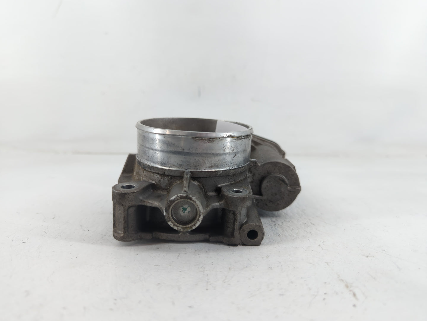 2009 Saturn Outlook Throttle Body P/N:0349AA995AA3123 Fits Fits 2007 2008 2010 2011 OEM Used Auto Parts - Oemusedautoparts1.