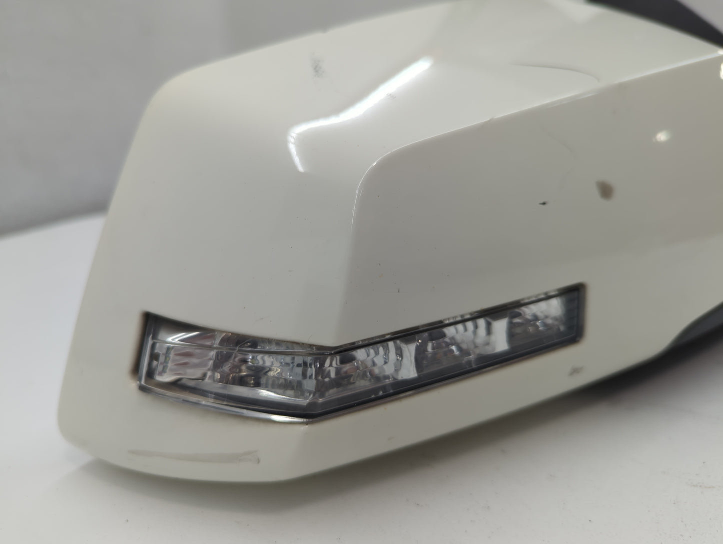 2009 Saturn Outlook Passenger Side View Mirror - Right Door Mirror OEM Used - Oemusedautoparts1.com