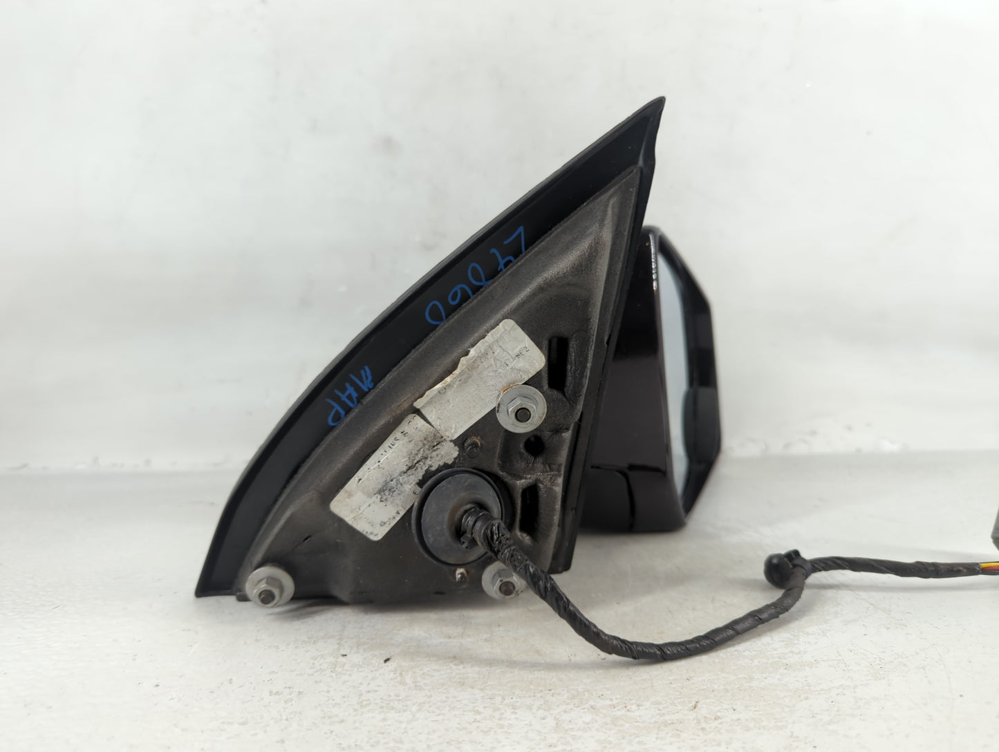 2009 Saturn Outlook Side Mirror Replacement Passenger Right View Door Mirror Fits OEM Used Auto Parts - Oemusedautoparts1.co