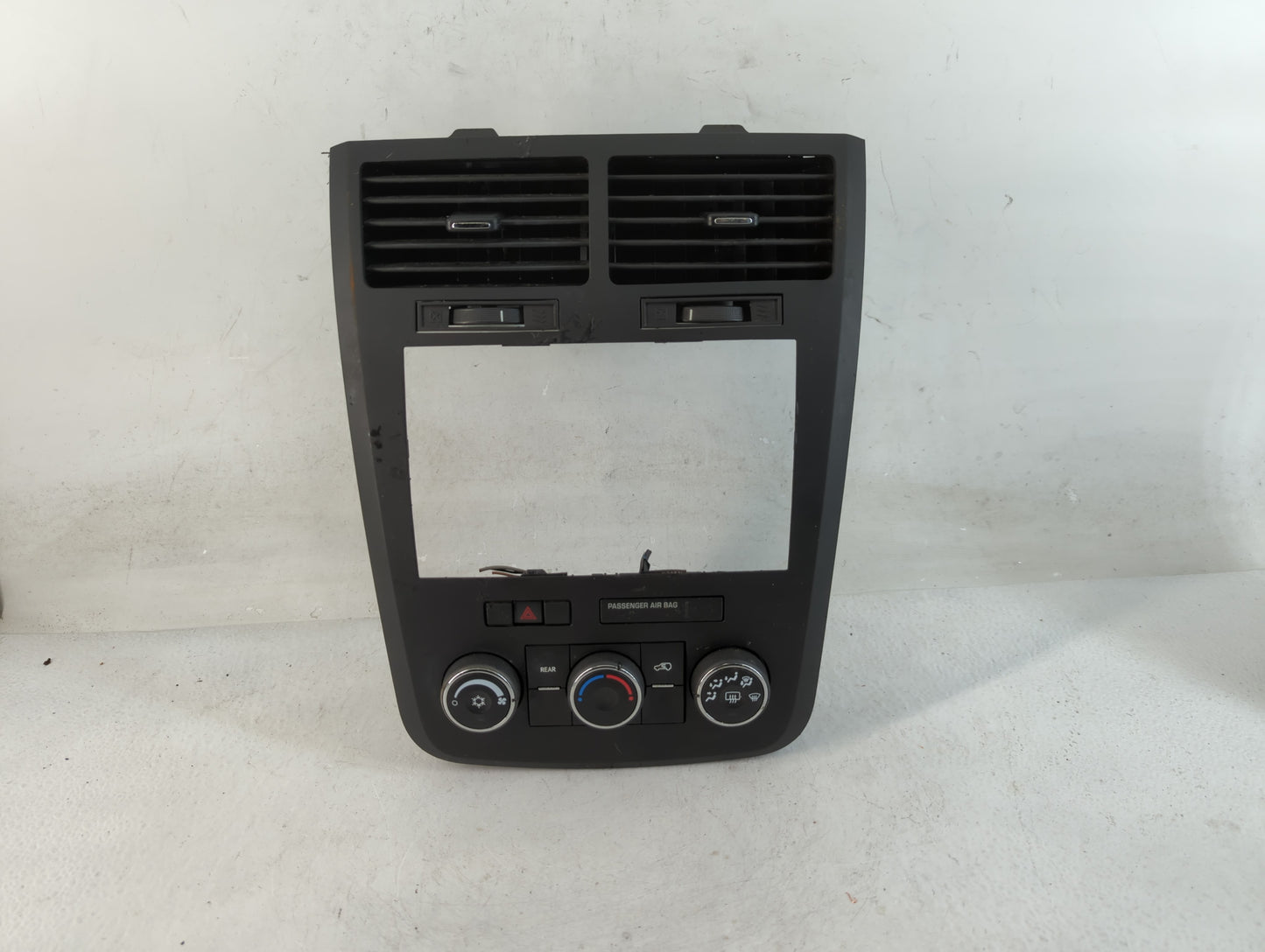 2009 Saturn Outlook Climate Control Module Temperature AC/Heater Replacement P/N:25977430 Fits OEM Used Auto Parts - Oemused