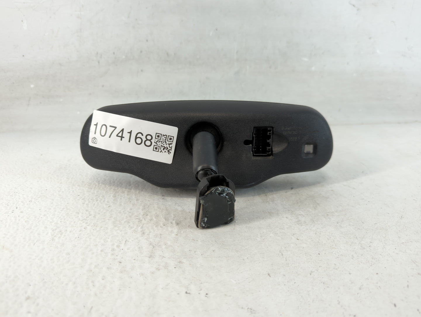 2009 Saturn Vue Interior Rear View Mirror Replacement OEM P/N:15271286 Fits OEM Used Auto Parts - Oemusedautoparts1.com