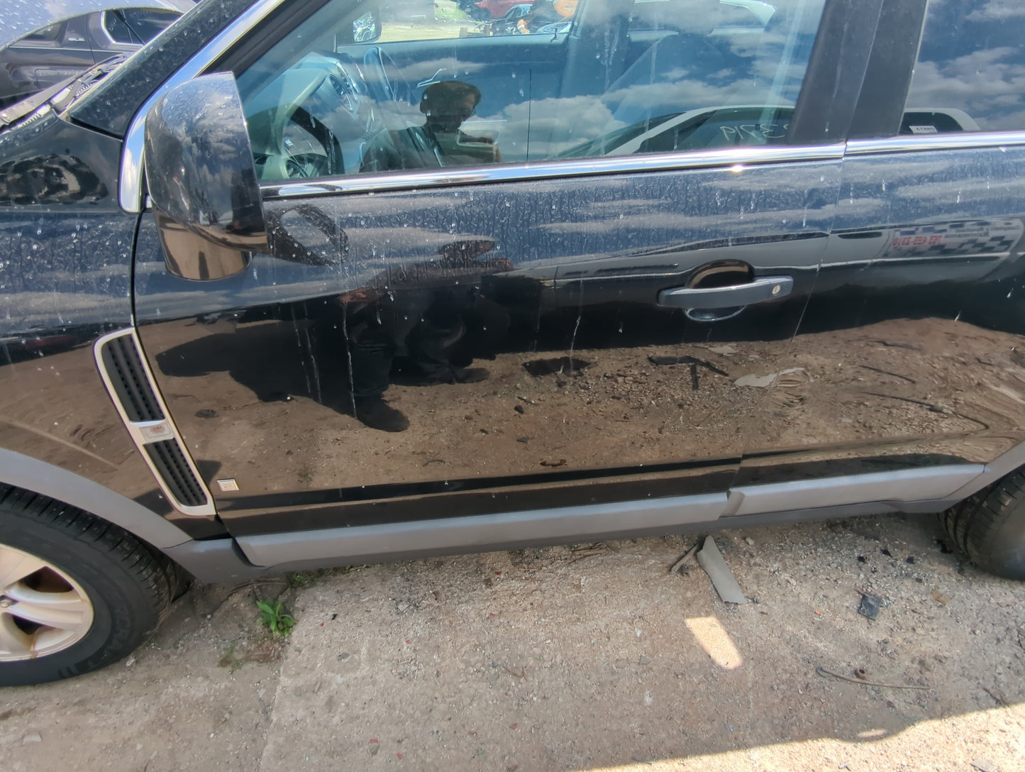 2008-2010 Saturn Vue Driver Front Door Oem - Oemusedautoparts1.com