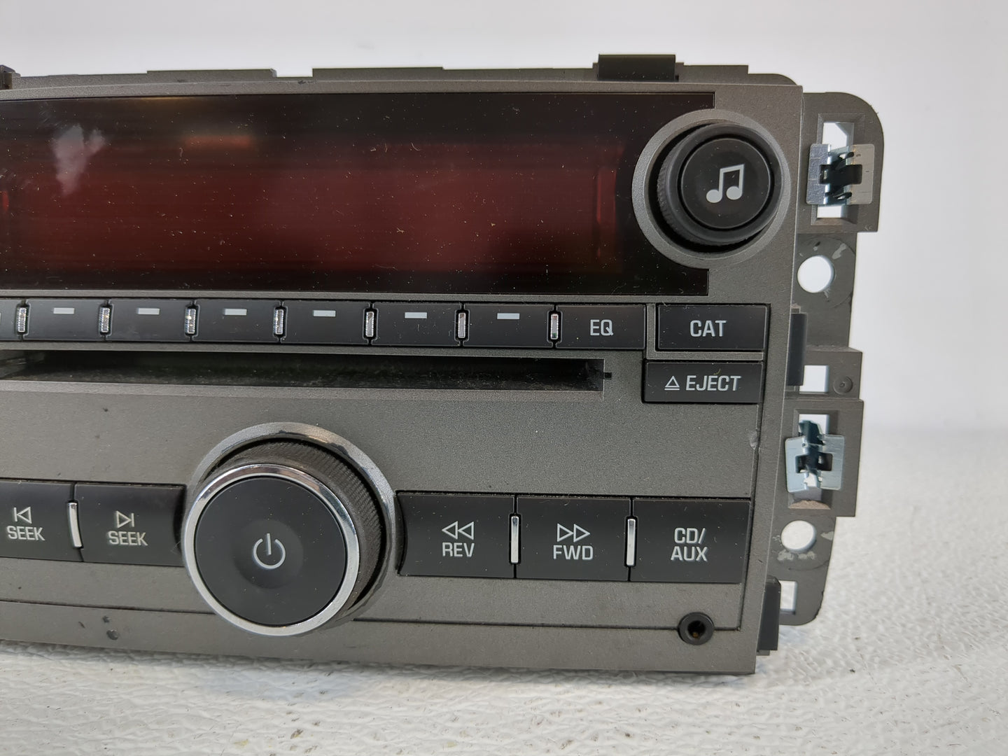 2009 Saturn Vue Radio AM FM Cd Player Receiver Replacement P/N:25994574 Fits OEM Used Auto Parts - Oemusedautoparts1.com