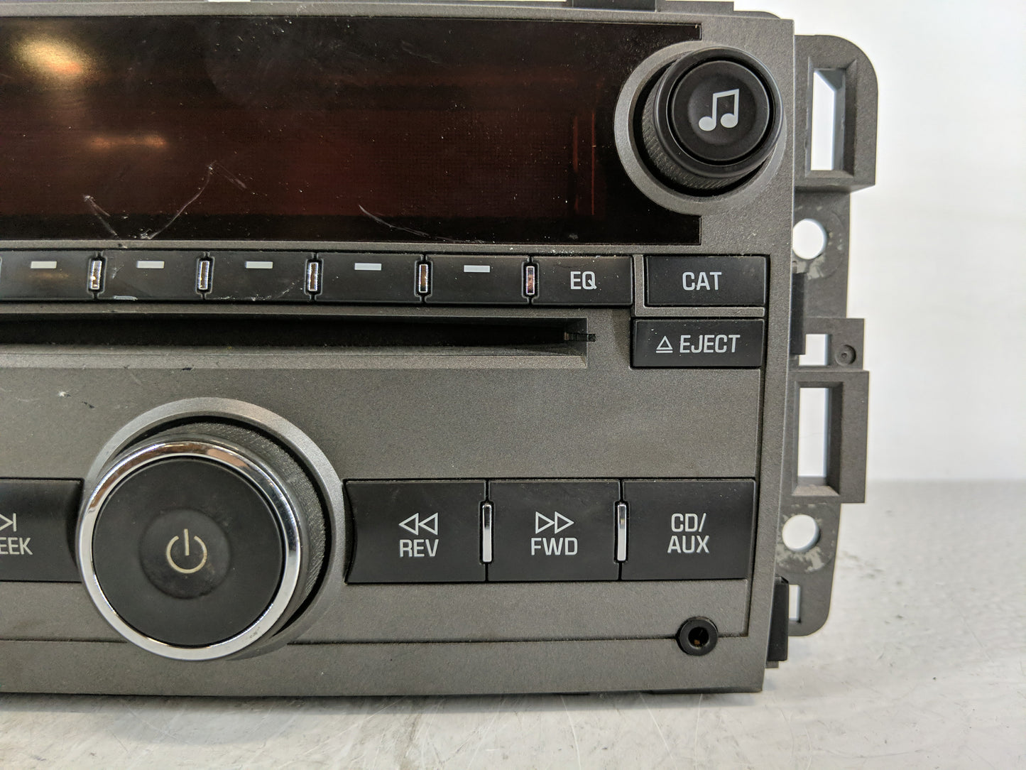 2009 Saturn Vue Radio AM FM Cd Player Receiver Replacement P/N:20790697 Fits OEM Used Auto Parts - Oemusedautoparts1.com