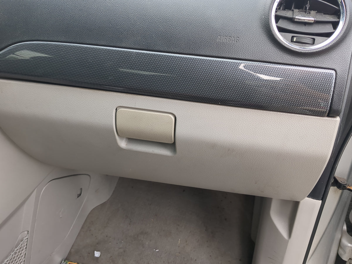 2009 Saturn Vue Passenger Glove Box Door Storage Compartment - Oemusedautoparts1.com