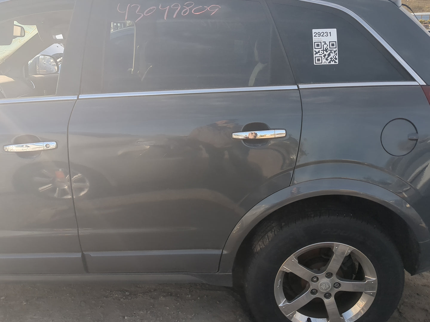 2008-2010 Saturn Vue Driver Rear Door Oem - Oemusedautoparts1.com