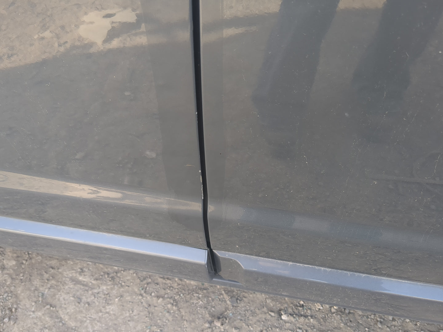2008-2010 Saturn Vue Driver Front Door Oem - Oemusedautoparts1.com