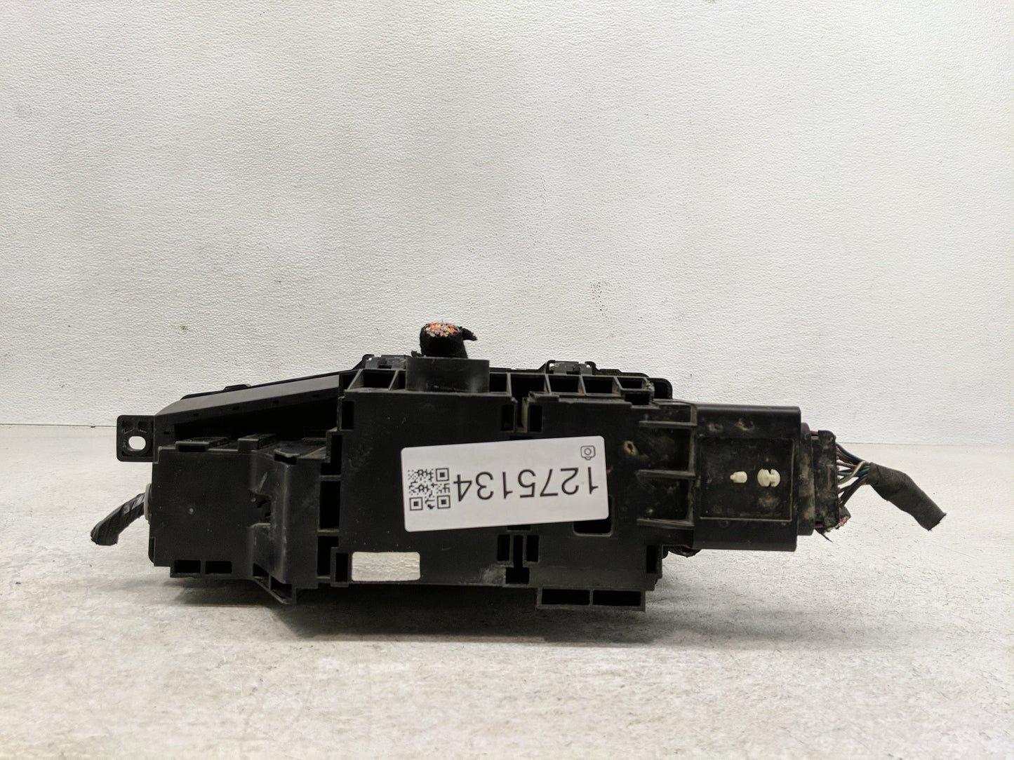 2008-2009 Saturn Vue Fusebox Fuse Box Panel Relay Module Fits Fits 2008 2009 OEM Used Auto Parts - Oemusedautoparts1.com