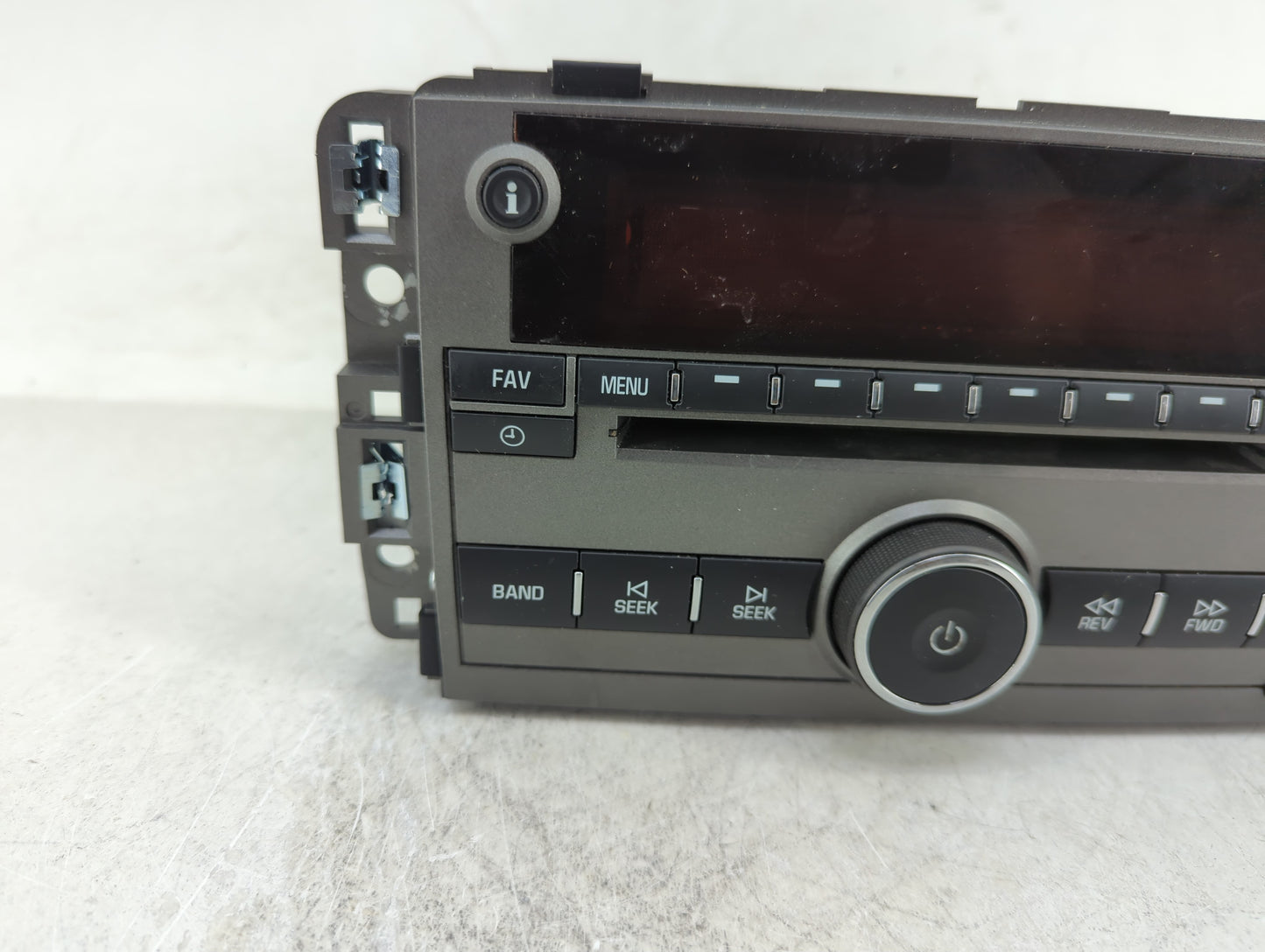2009 Saturn Vue Radio AM FM Cd Player Receiver Replacement P/N:25994574 Fits OEM Used Auto Parts - Oemusedautoparts1.com