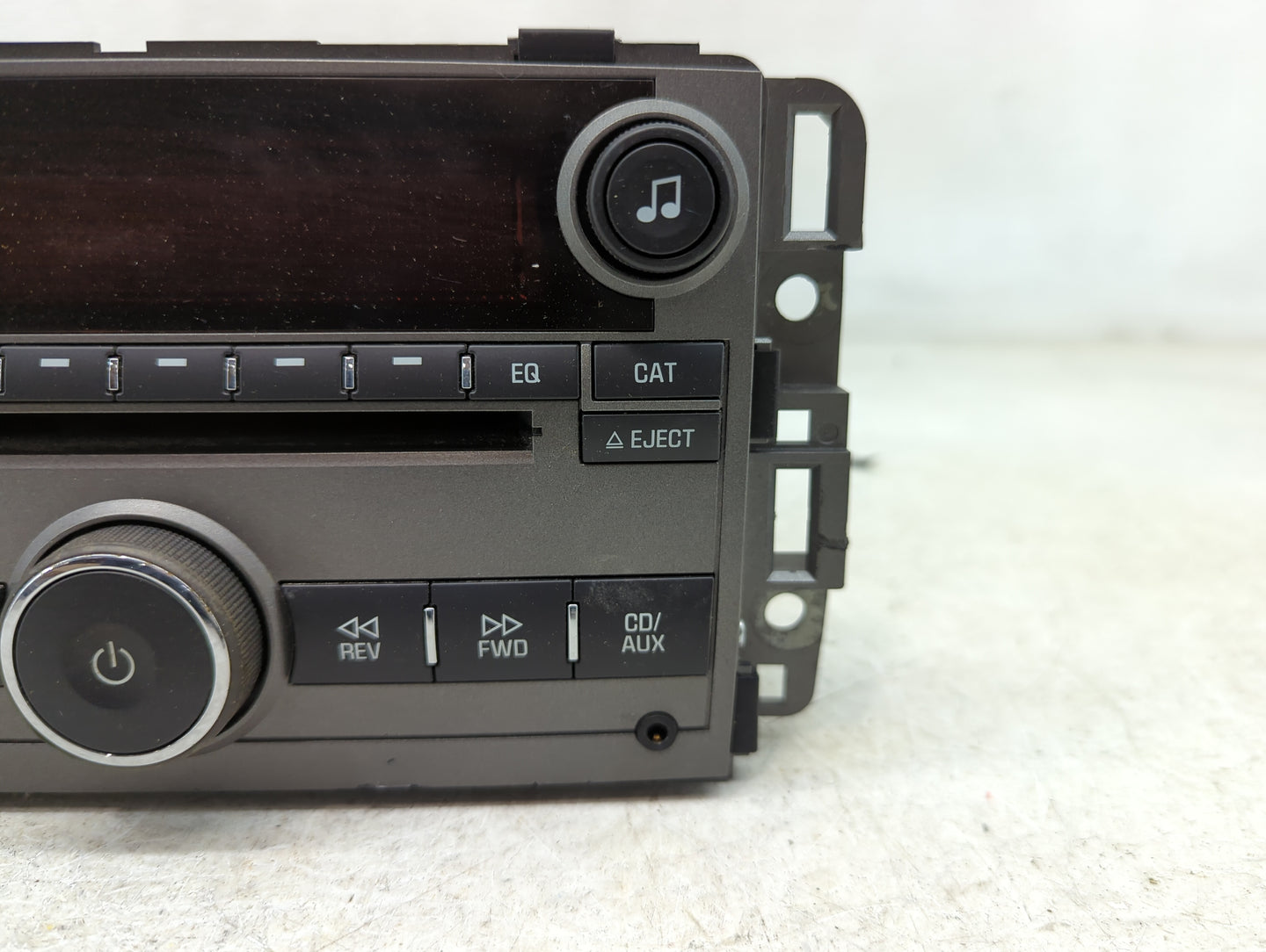 2009 Saturn Vue Radio AM FM Cd Player Receiver Replacement P/N:25994575 Fits OEM Used Auto Parts - Oemusedautoparts1.com