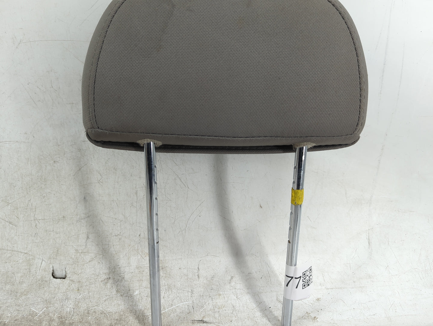 2008-2010 Saturn Vue Headrest Head Rest Front Driver Passenger Seat Fits Fits 2008 2009 2010 OEM Used Auto Parts - Oemusedau