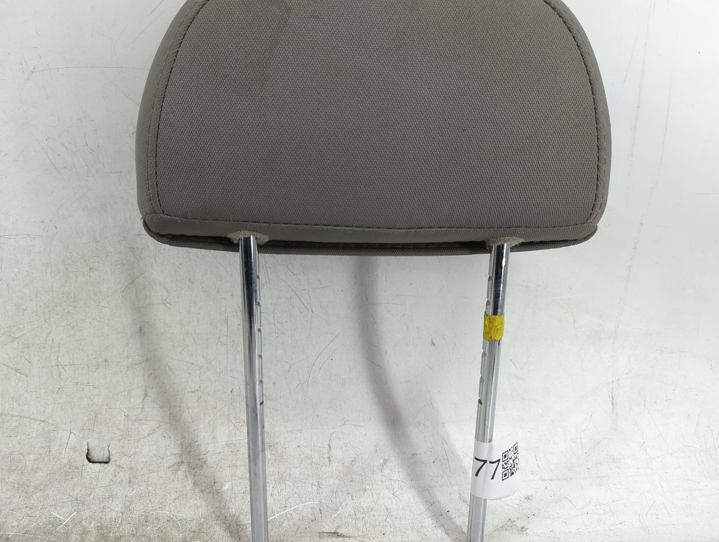 2008-2010 Saturn Vue Headrest Head Rest Front Driver Passenger Seat Fits Fits 2008 2009 2010 OEM Used Auto Parts - Oemusedau