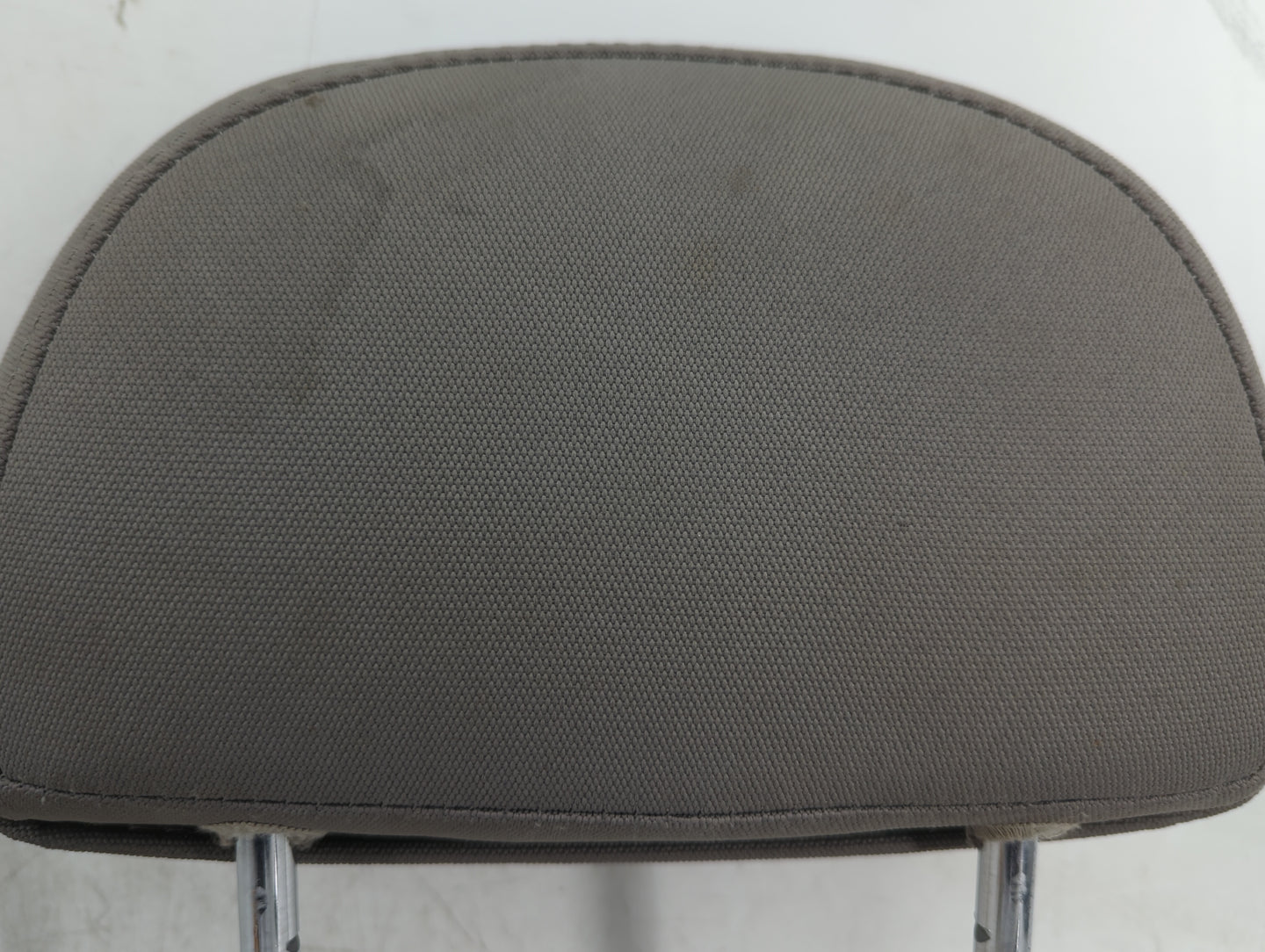 2008-2010 Saturn Vue Headrest Head Rest Front Driver Passenger Seat Fits Fits 2008 2009 2010 OEM Used Auto Parts - Oemusedau