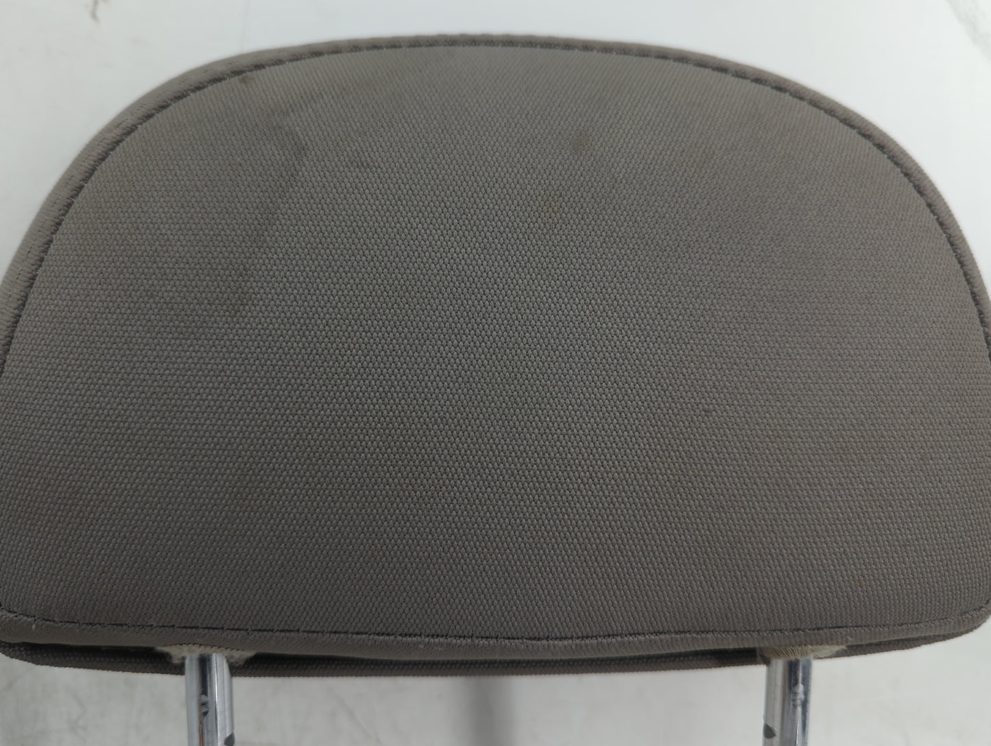 2008-2010 Saturn Vue Headrest Head Rest Front Driver Passenger Seat Fits Fits 2008 2009 2010 OEM Used Auto Parts - Oemusedau