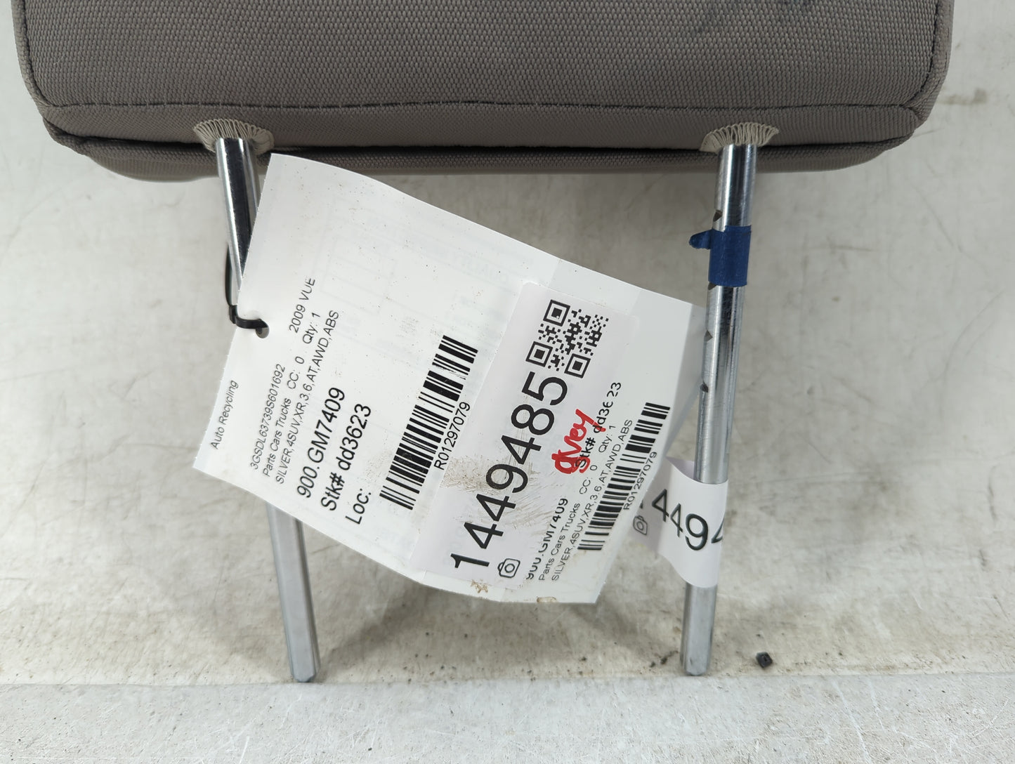 2008-2010 Saturn Vue Headrest Head Rest Front Driver Seat Grey - Oemusedautoparts1.com