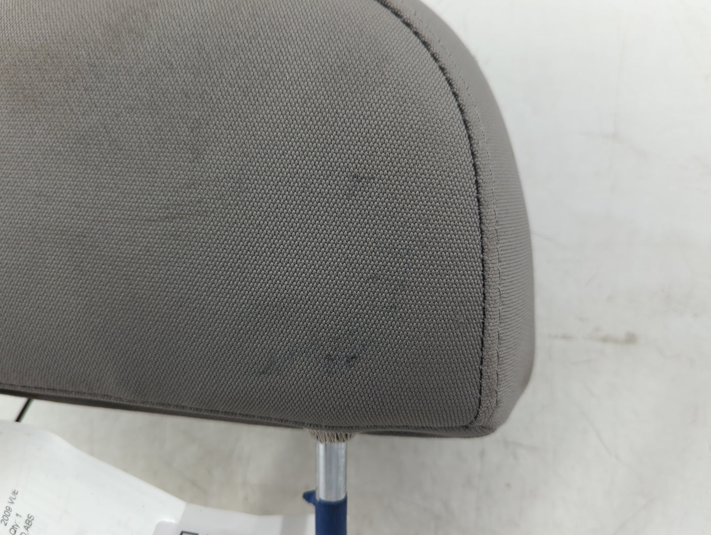 2008-2010 Saturn Vue Headrest Head Rest Front Driver Seat Grey - Oemusedautoparts1.com