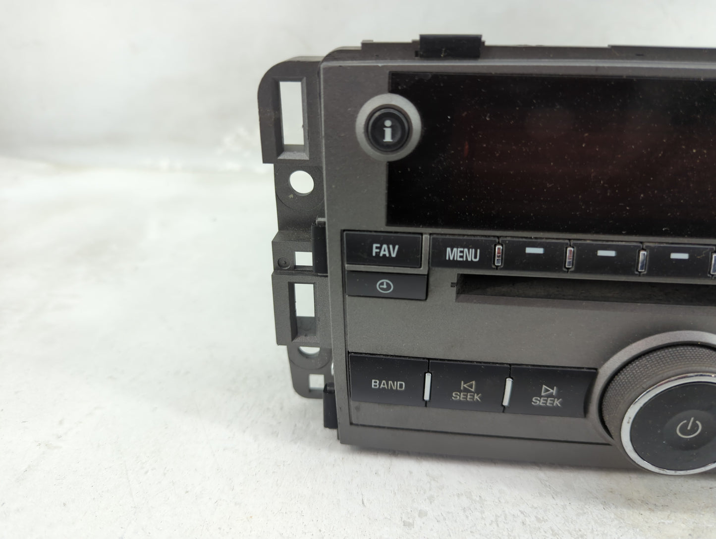 2009 Saturn Vue Radio AM FM Cd Player Receiver Replacement P/N:20790696 Fits OEM Used Auto Parts - Oemusedautoparts1.com