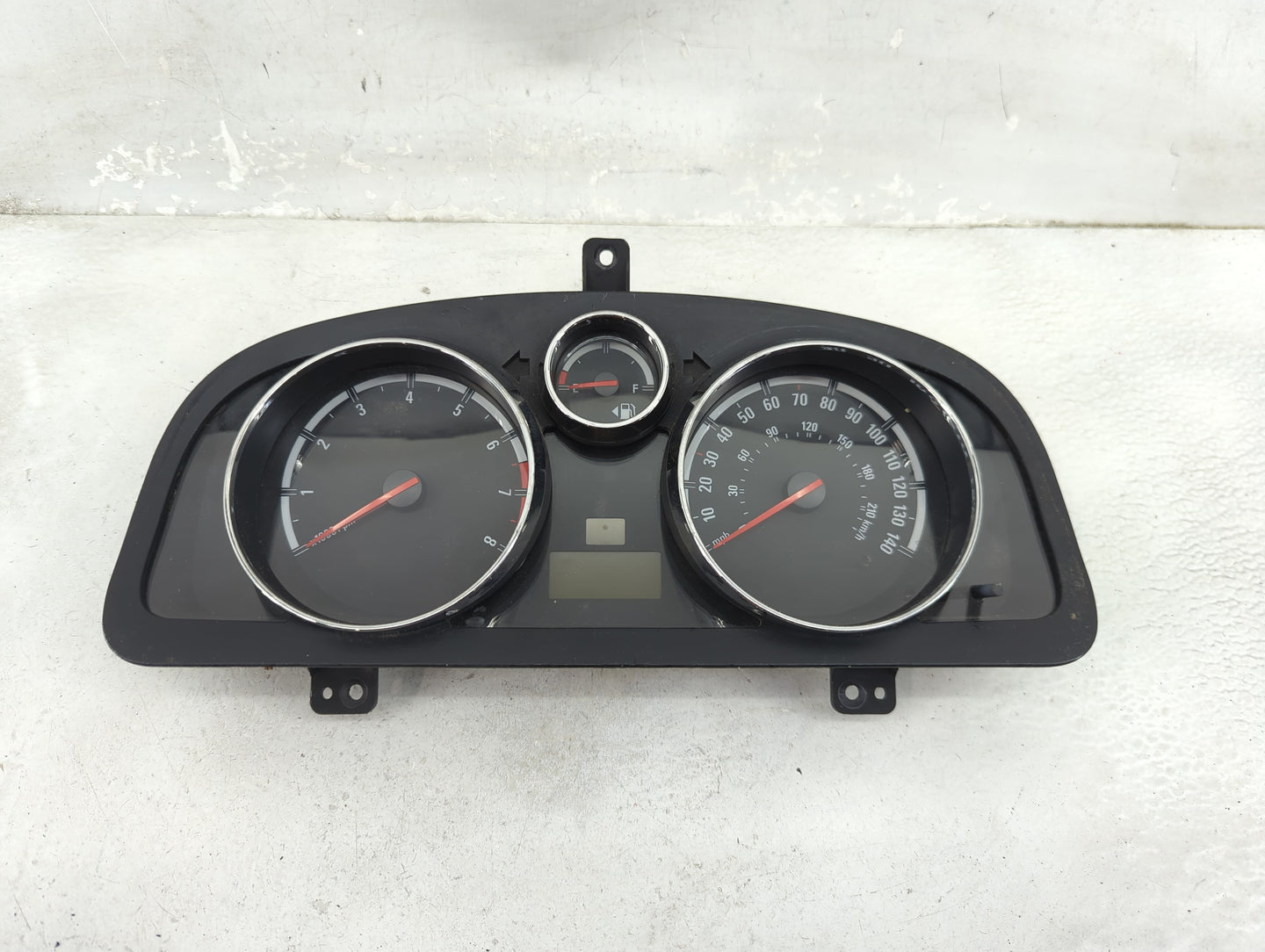 2009 Saturn Vue Instrument Cluster Speedometer Gauges P/N:96850944 Fits OEM Used Auto Parts - Oemusedautoparts1.com