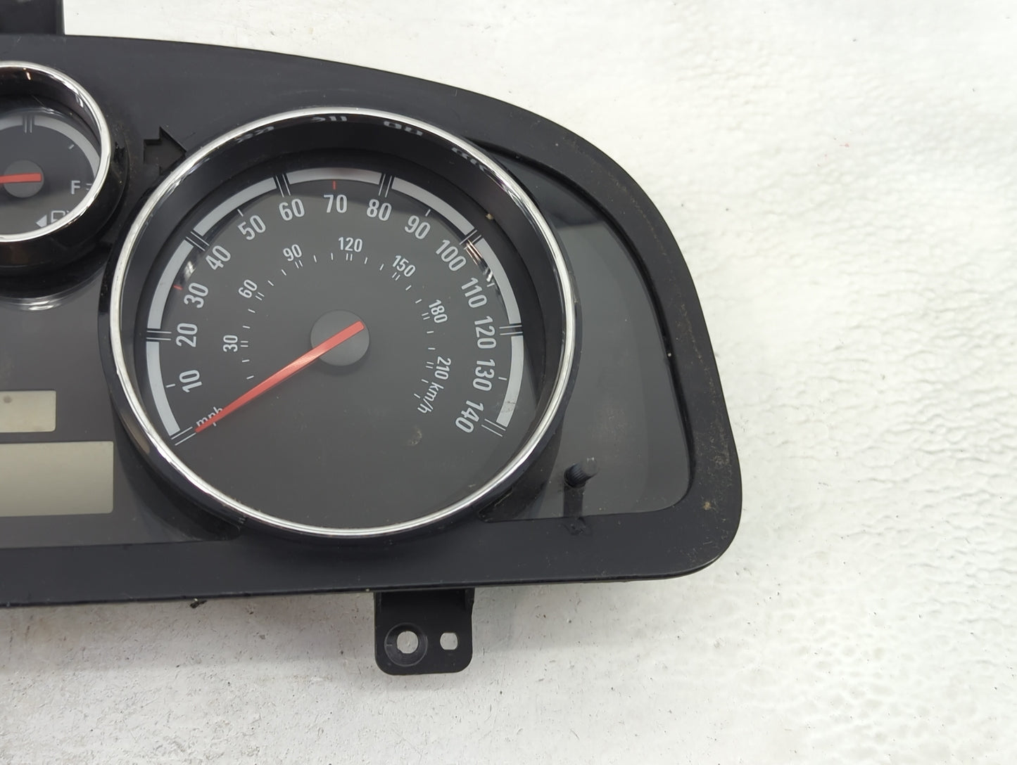 2009 Saturn Vue Instrument Cluster Speedometer Gauges P/N:96850944 Fits OEM Used Auto Parts - Oemusedautoparts1.com