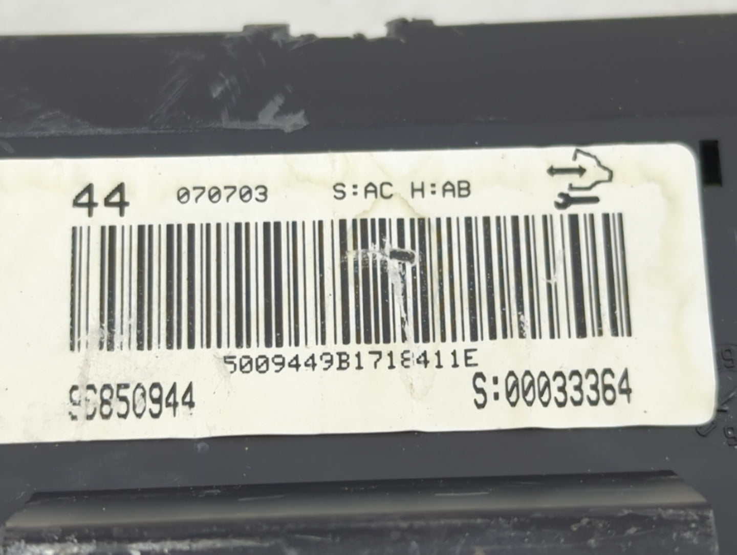 2009 Saturn Vue Instrument Cluster Speedometer Gauges P/N:96850944 Fits OEM Used Auto Parts - Oemusedautoparts1.com