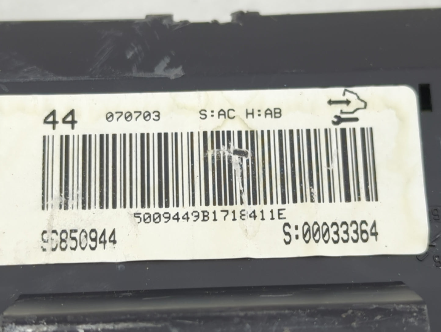 2009 Saturn Vue Instrument Cluster Speedometer Gauges P/N:96850944 Fits OEM Used Auto Parts - Oemusedautoparts1.com