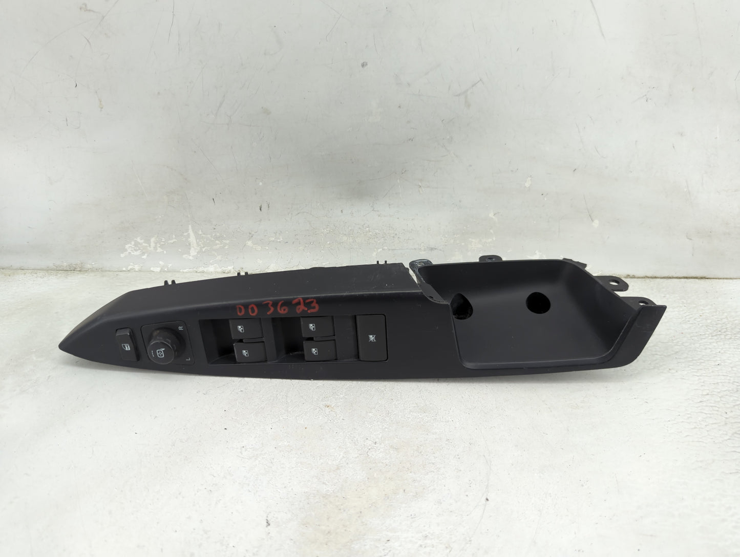 2008-2010 Saturn Vue Master Power Window Switch Replacement Driver Side Left Fits Fits 2008 2009 2010 OEM Used Auto Parts - 