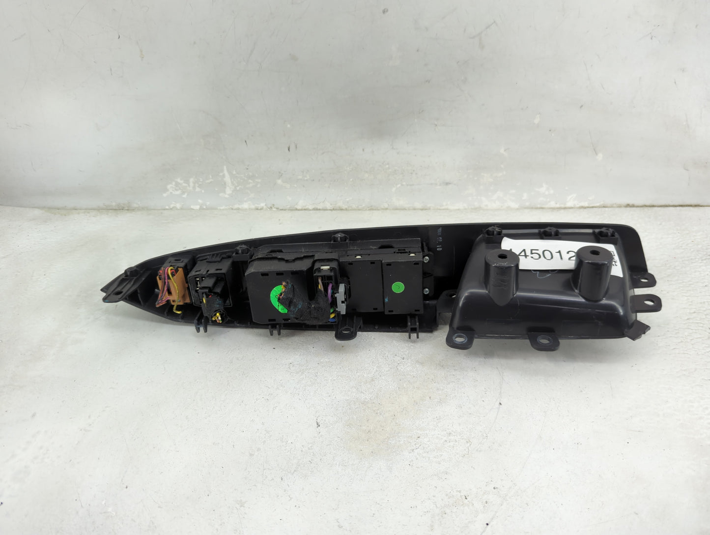 2008-2010 Saturn Vue Master Power Window Switch Replacement Driver Side Left Fits Fits 2008 2009 2010 OEM Used Auto Parts - 