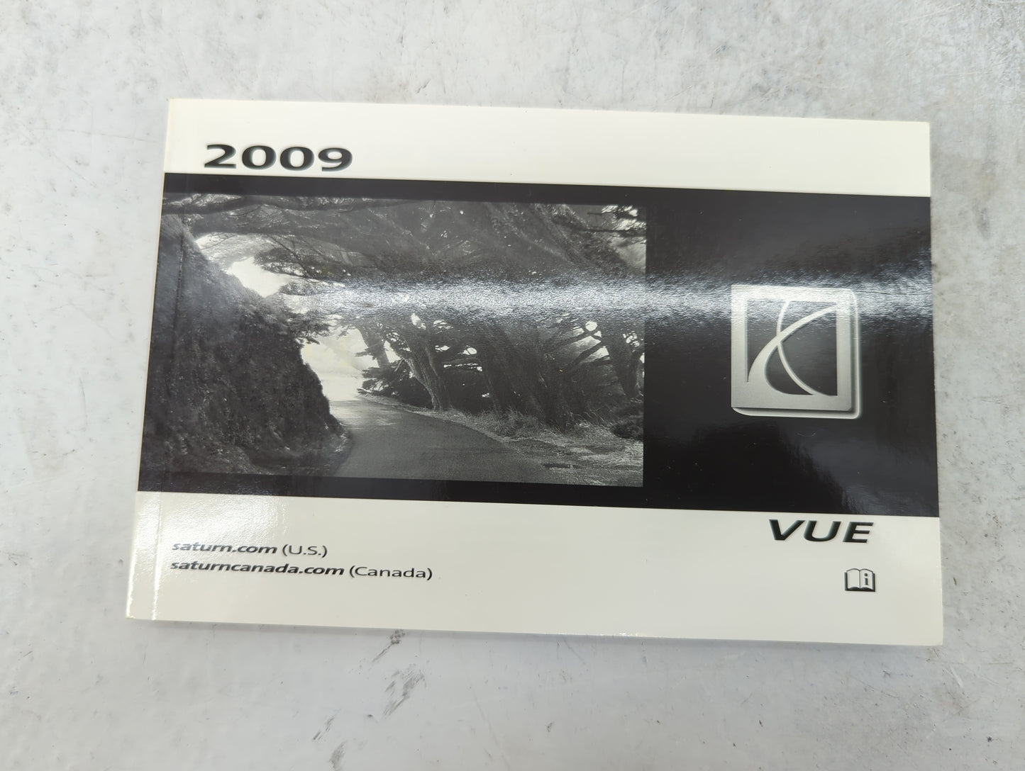 2009 Saturn Vue Owners Manual Book Guide P/N:25812262 OEM Used Auto Parts - Oemusedautoparts1.com