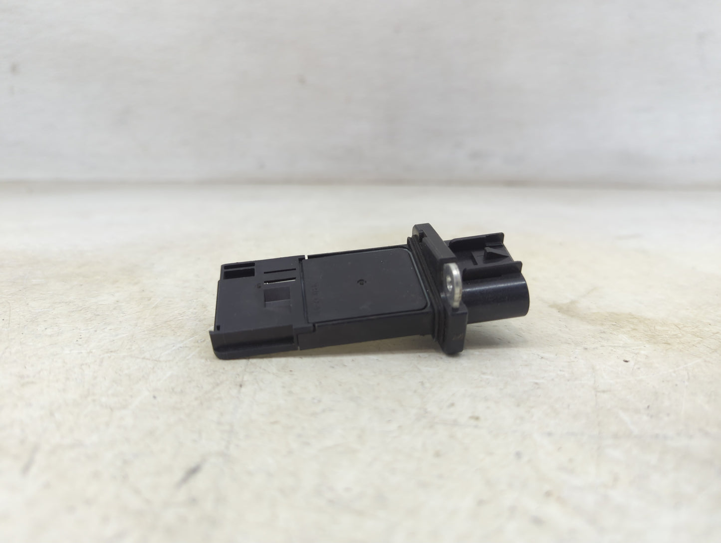 2007-2010 Saturn Vue Mass Air Flow Meter Maf 404596 - Oemusedautoparts1.com