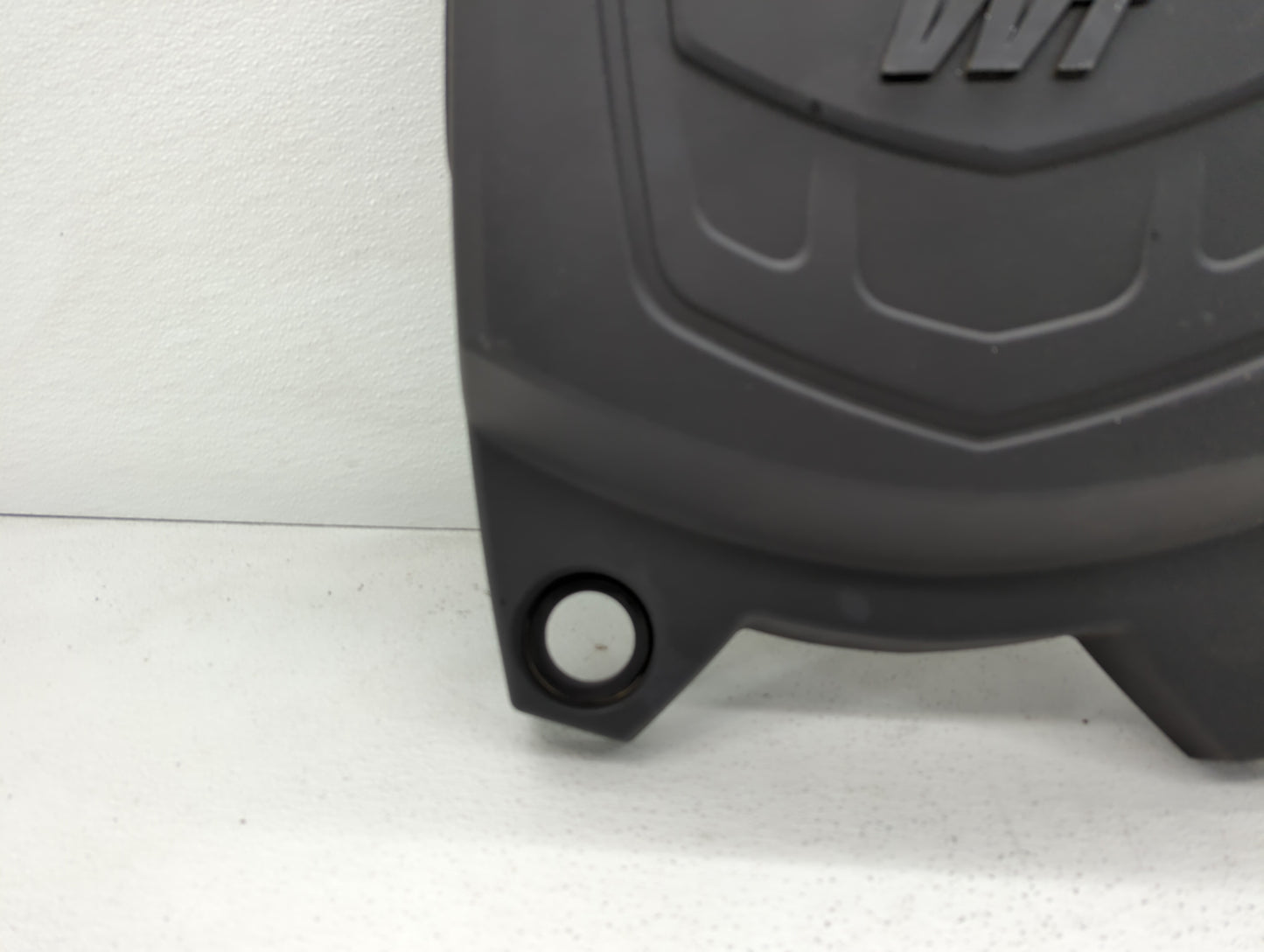2009 Saturn Vue Engine Cover - Oemusedautoparts1.com