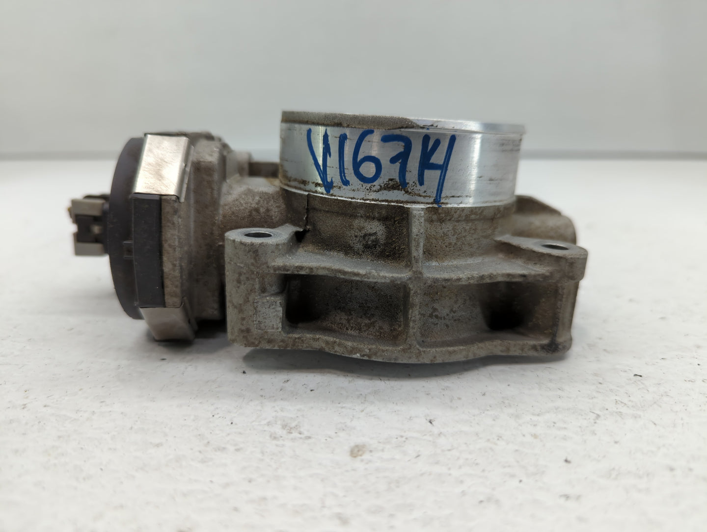 2008-2010 Saturn Vue Throttle Body P/N:995AA 1715C Fits Fits 2007 2008 2009 2010 2011 OEM Used Auto Parts - Oemusedautoparts