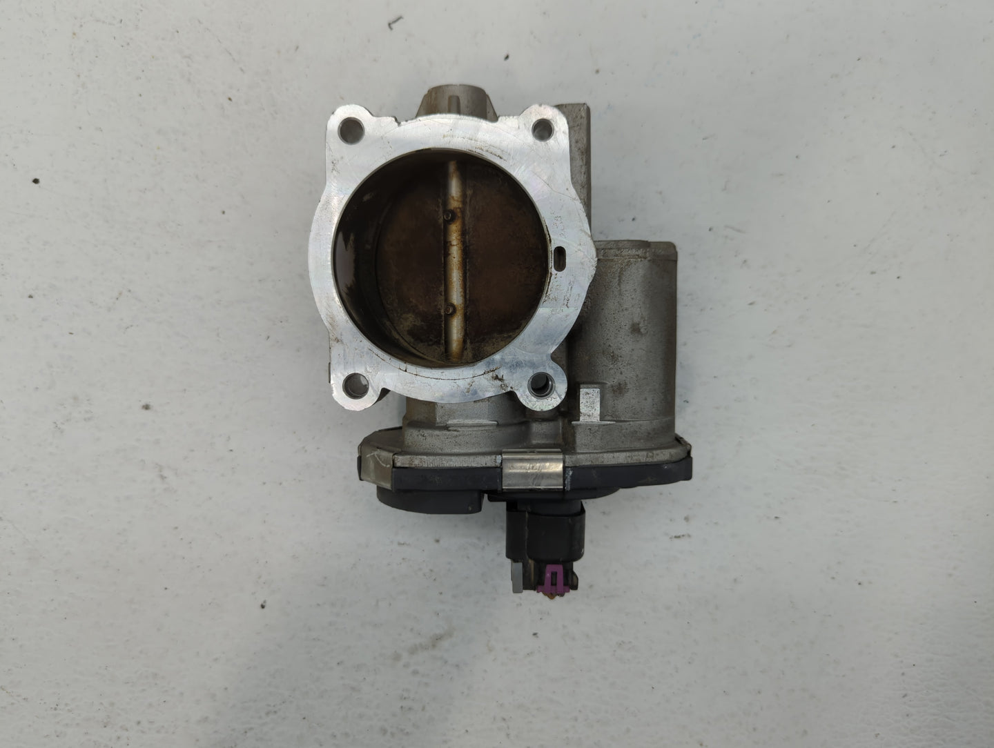 2008-2010 Saturn Vue Throttle Body P/N:995AA 1715C Fits Fits 2007 2008 2009 2010 2011 OEM Used Auto Parts - Oemusedautoparts