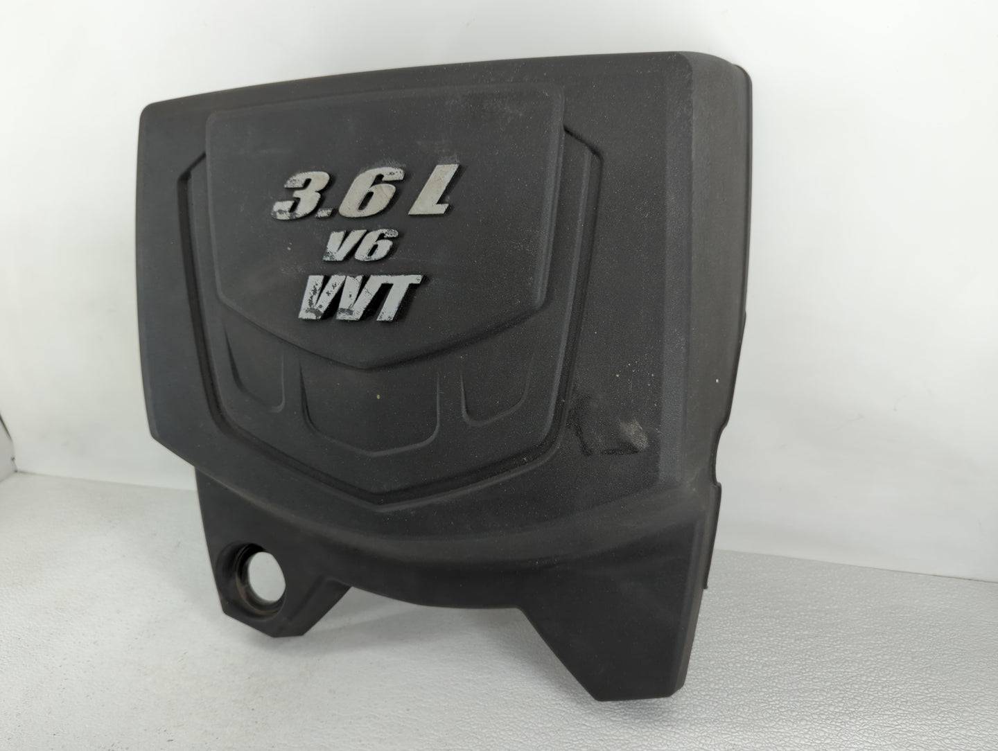 2009 Saturn Vue Engine Cover - Oemusedautoparts1.com