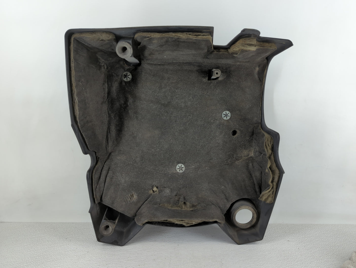 2009 Saturn Vue Engine Cover - Oemusedautoparts1.com