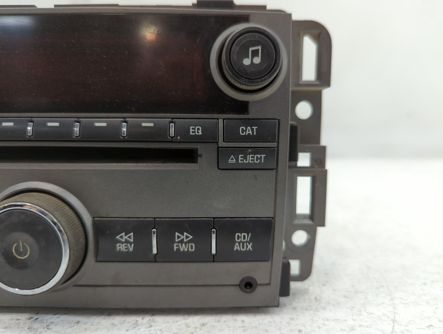 2009 Saturn Vue Radio AM FM Cd Player Receiver Replacement P/N:25994574 Fits OEM Used Auto Parts - Oemusedautoparts1.com