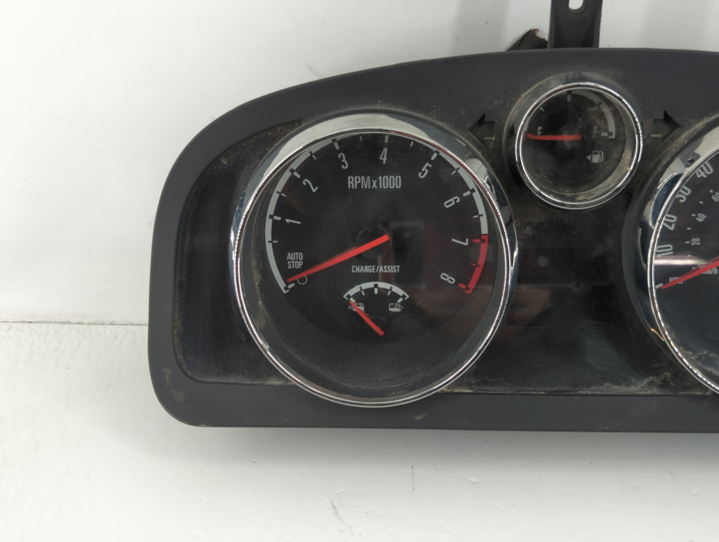 2009 Saturn Vue Instrument Cluster Speedometer Gauges P/N:25996682 Fits OEM Used Auto Parts - Oemusedautoparts1.com