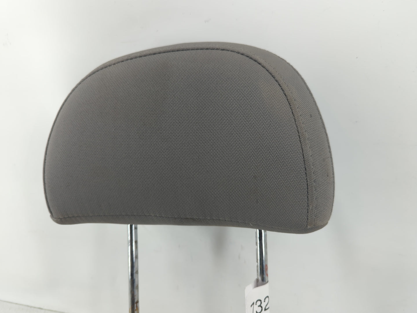 2008-2010 Saturn Vue Headrest Head Rest Front Driver Passenger Seat Fits Fits 2008 2009 2010 OEM Used Auto Parts - Oemusedau