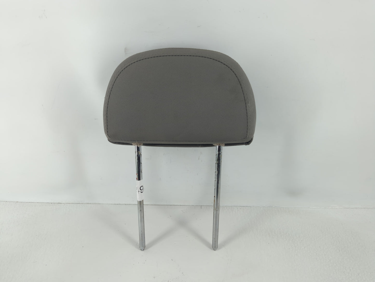 2008-2010 Saturn Vue Headrest Head Rest Front Driver Passenger Seat Fits Fits 2008 2009 2010 OEM Used Auto Parts - Oemusedau