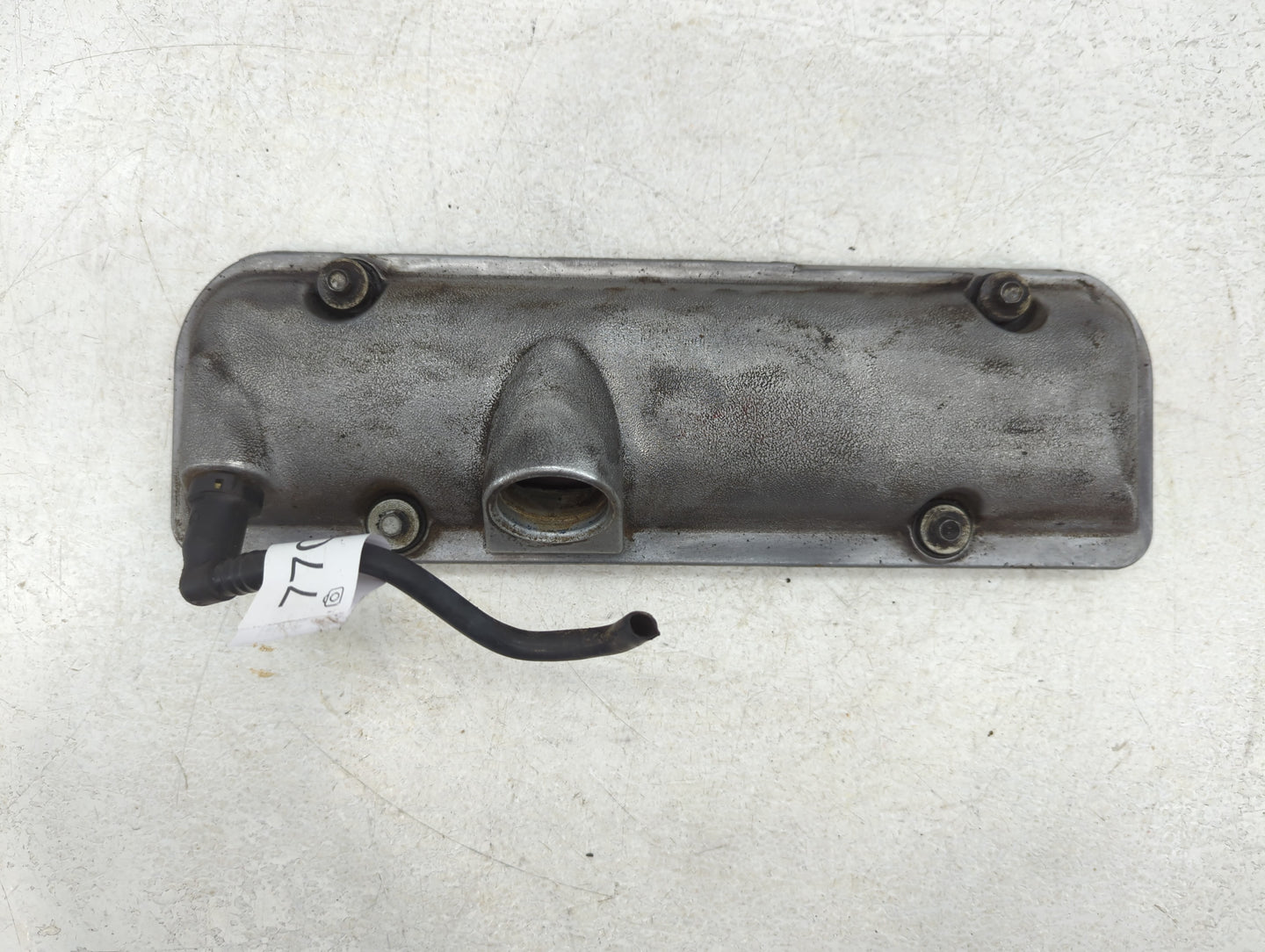 2009 Saturn Vue Driver Left Cylinder Head Valve Cover P/N:12591709 Fits OEM Used Auto Parts - Oemusedautoparts1.com