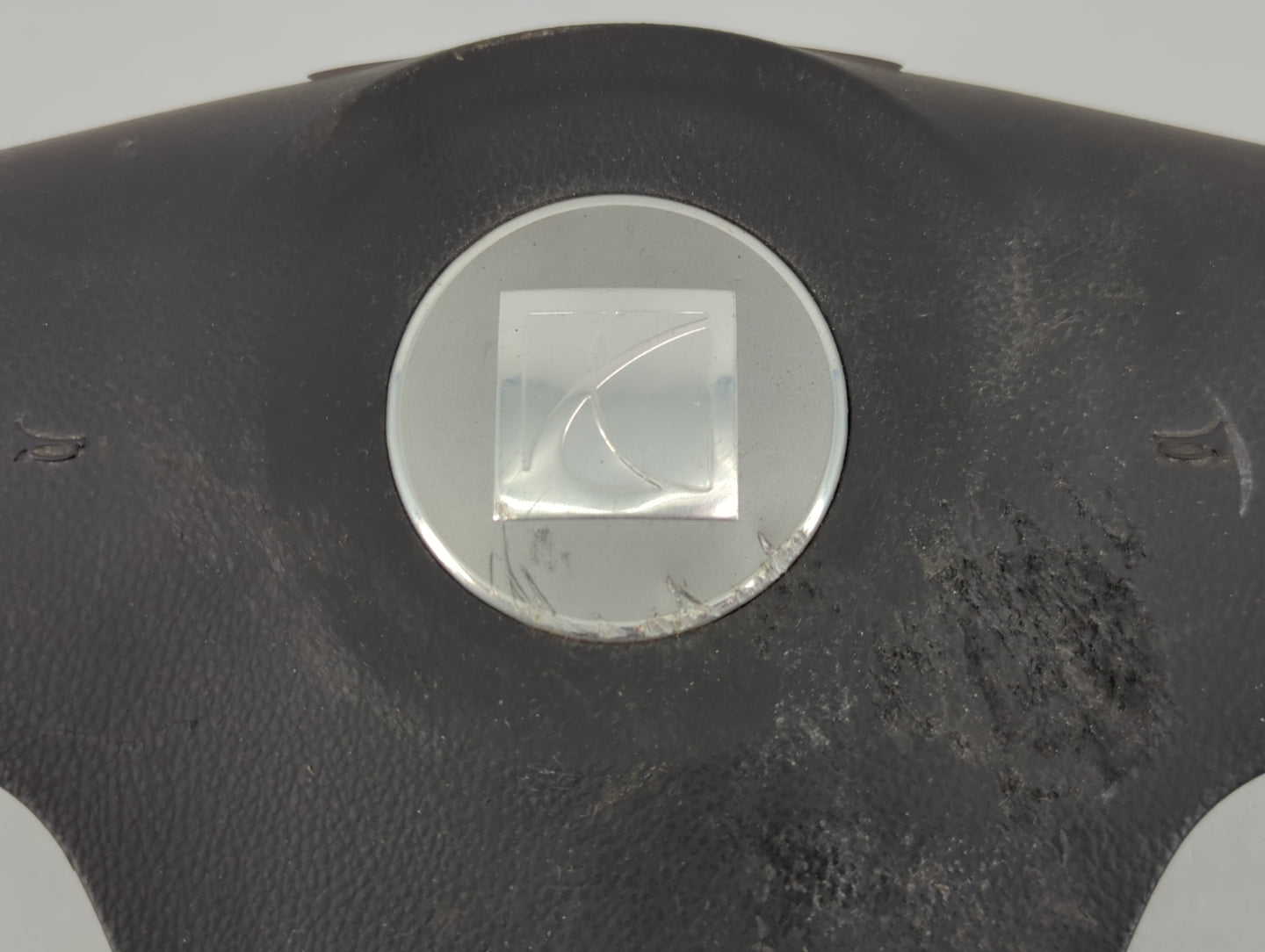 2009 Saturn Vue Air Bag Driver Left Steering Wheel Mounted P/N:G9X VXR 3X CIS BAMPT1-1031 Fits OEM Used Auto Parts - Oemused