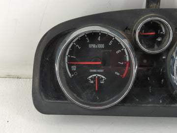 2009 Saturn Vue Instrument Cluster Speedometer Gauges P/N:25996682 Fits OEM Used Auto Parts