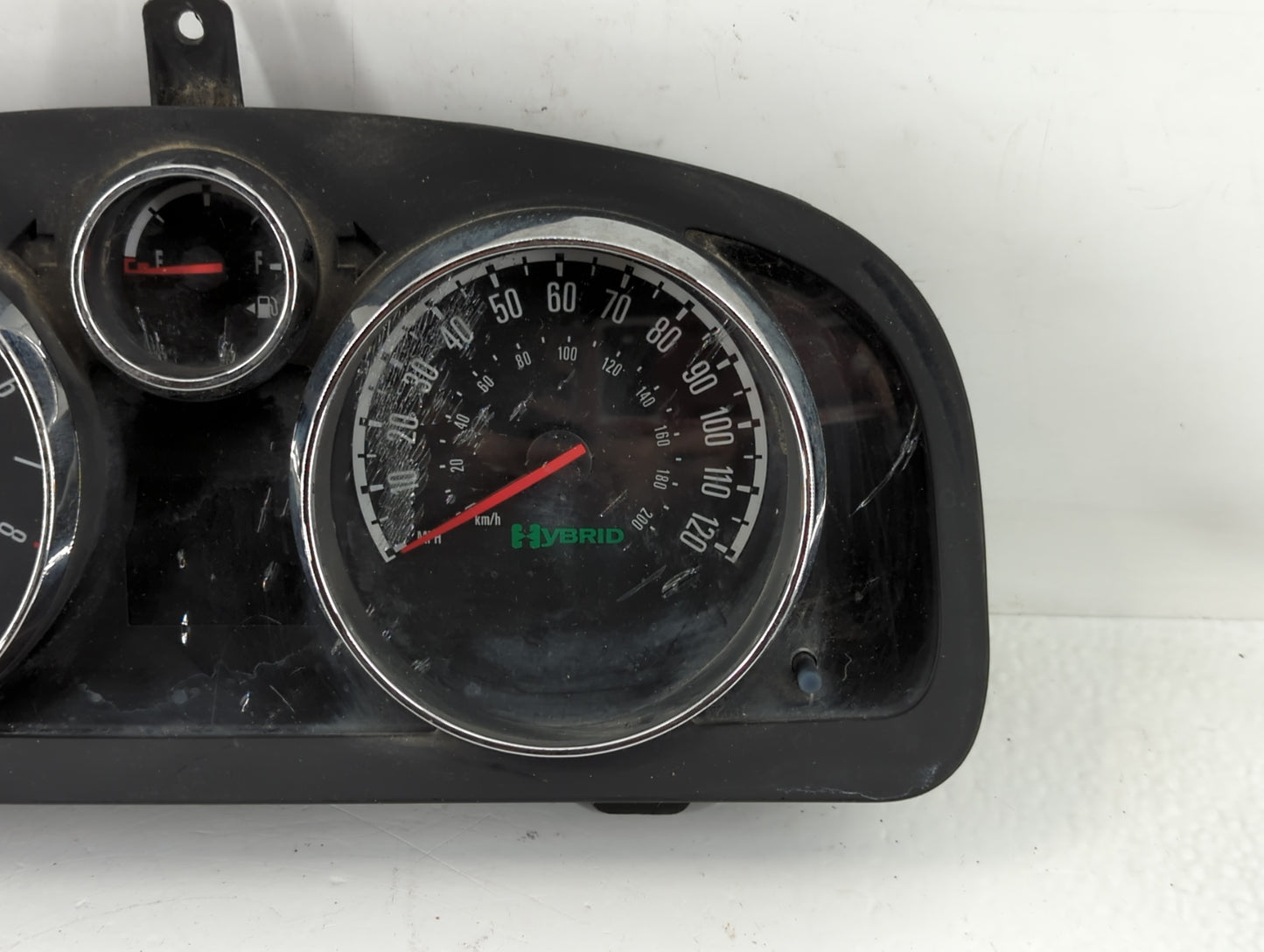 2009 Saturn Vue Instrument Cluster Speedometer Gauges P/N:25996682 Fits OEM Used Auto Parts - Oemusedautoparts1.com