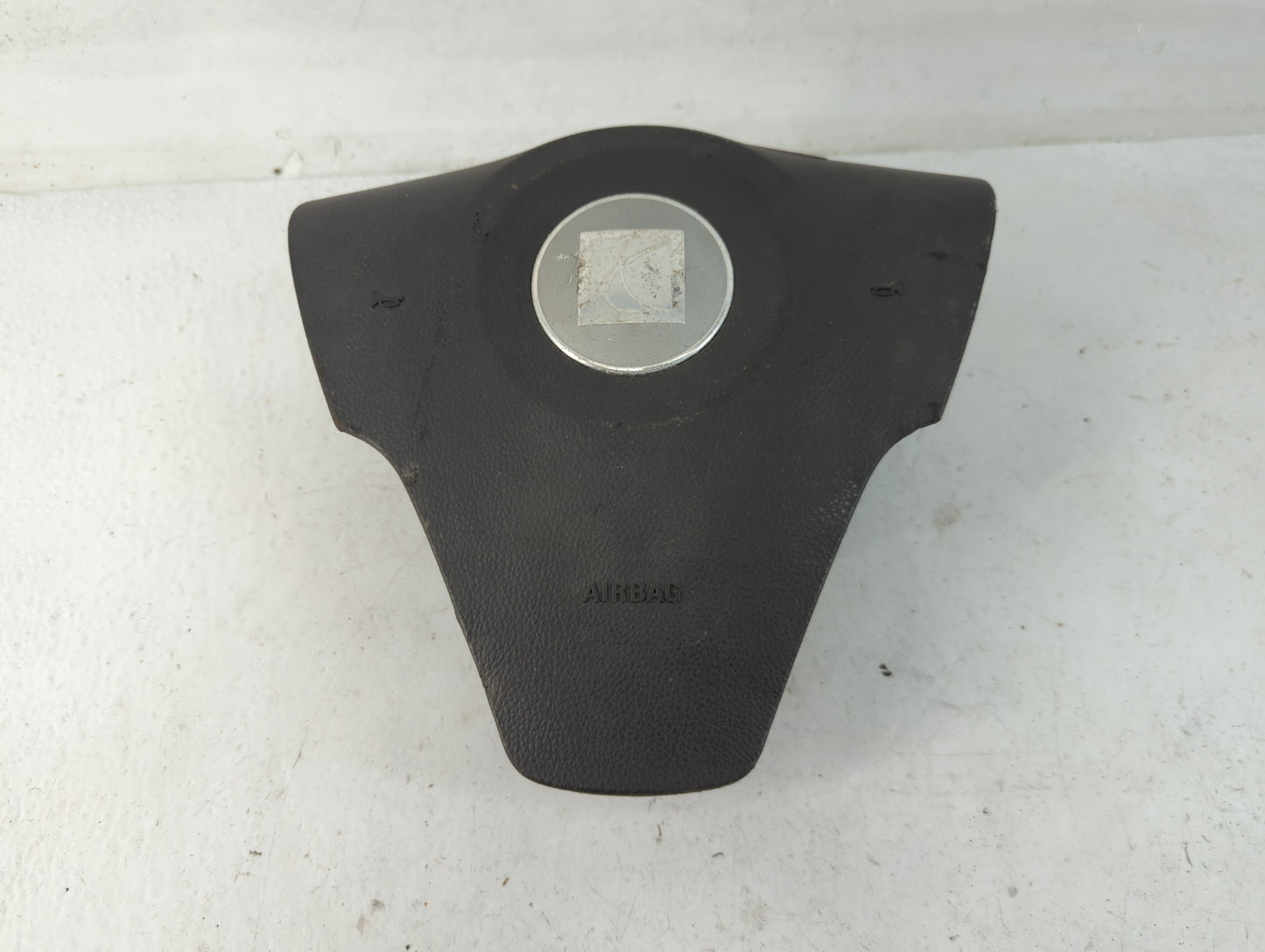 2009 Saturn Vue Air Bag Driver Left Steering Wheel Mounted P/N:25878094 Fits OEM Used Auto Parts - Oemusedautoparts1.com