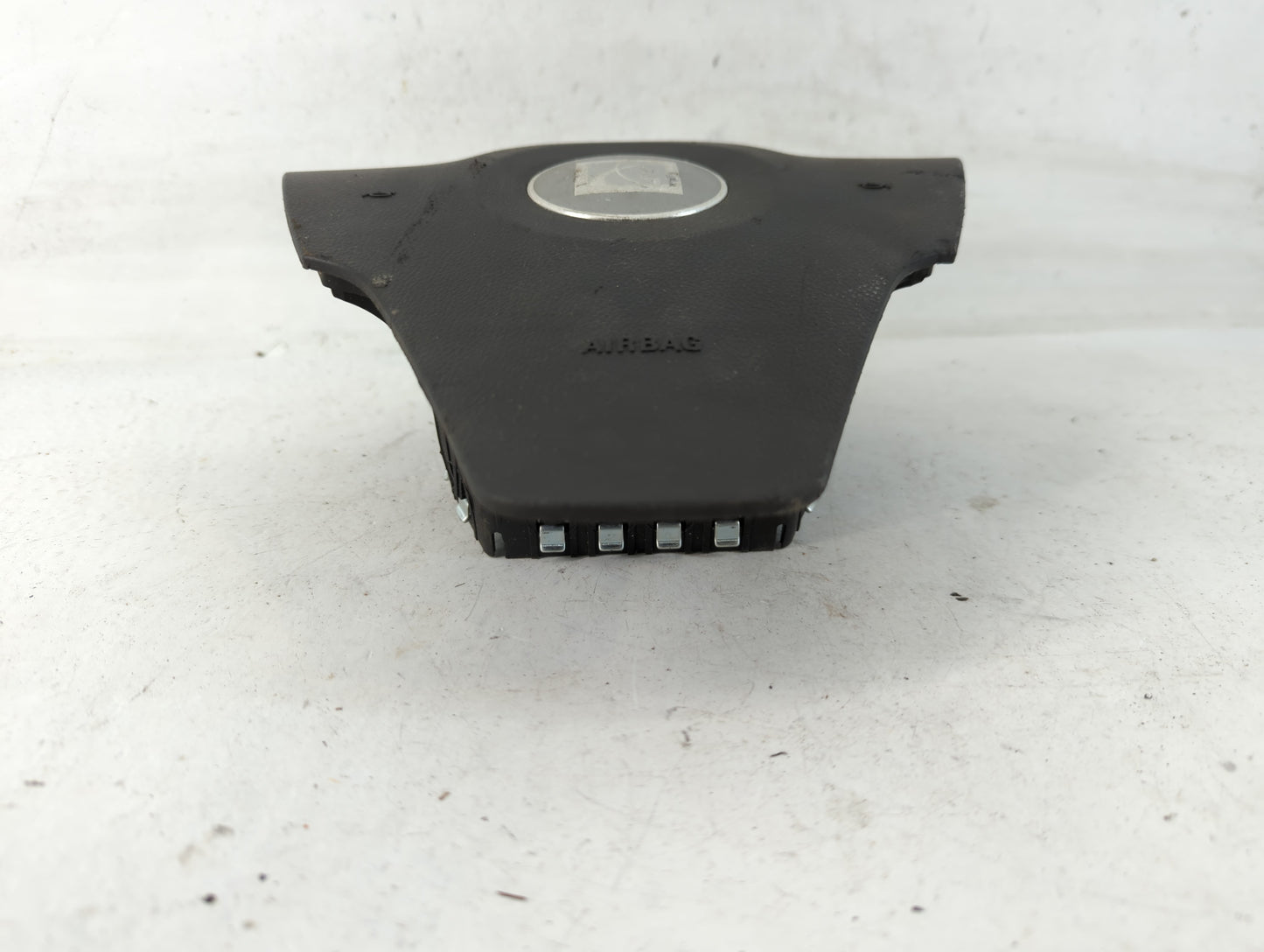 2009 Saturn Vue Air Bag Driver Left Steering Wheel Mounted P/N:25878094 Fits OEM Used Auto Parts - Oemusedautoparts1.com